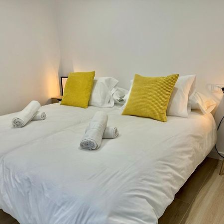 Nueva 29 Apartment เนร์คา ภายนอก รูปภาพ