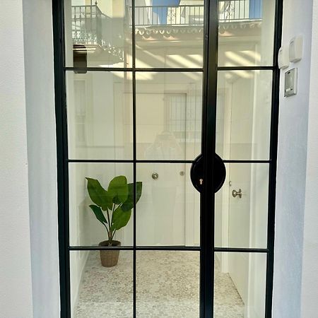 Nueva 29 Apartment เนร์คา ภายนอก รูปภาพ