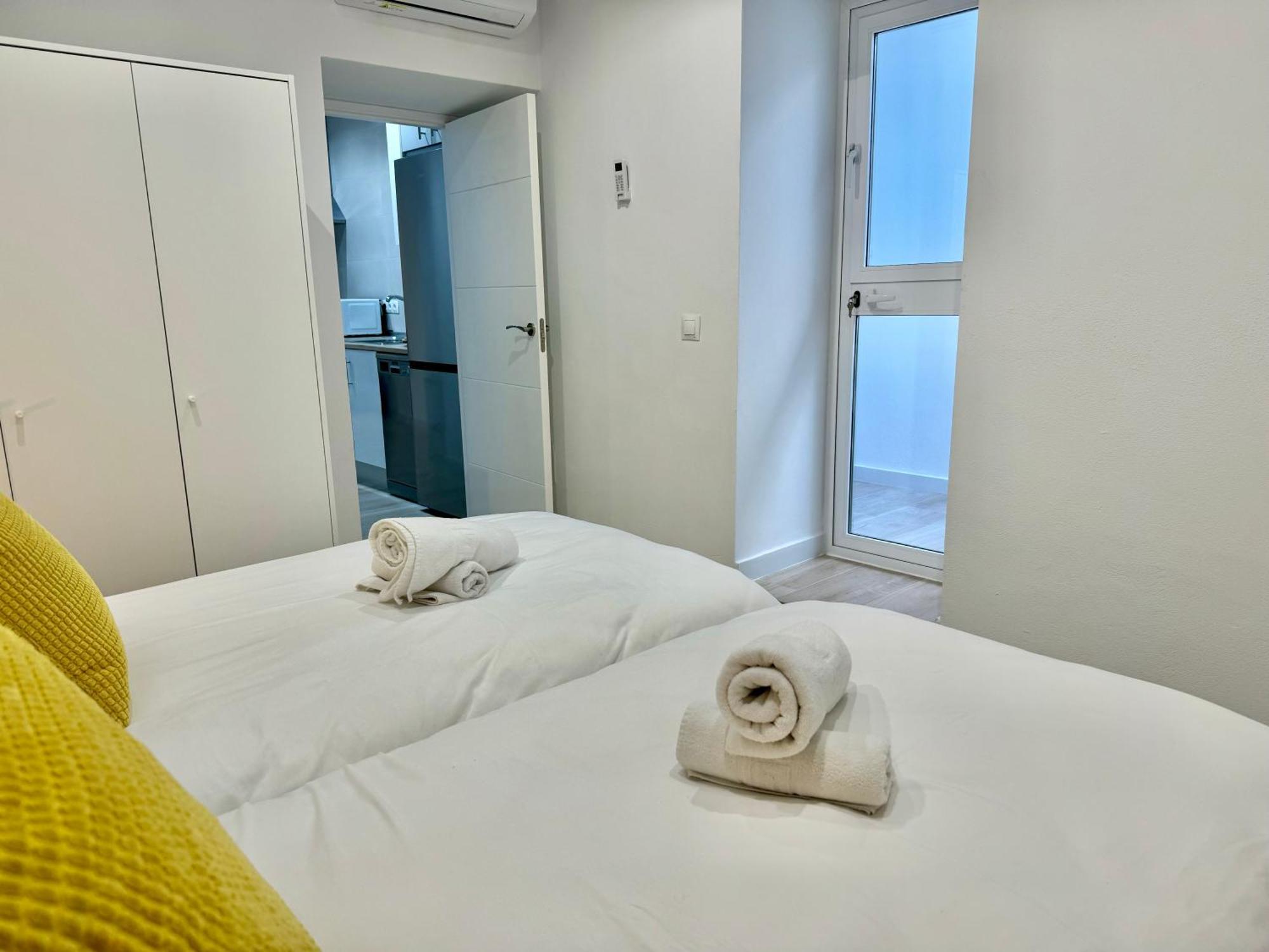 Nueva 29 Apartment เนร์คา ภายนอก รูปภาพ