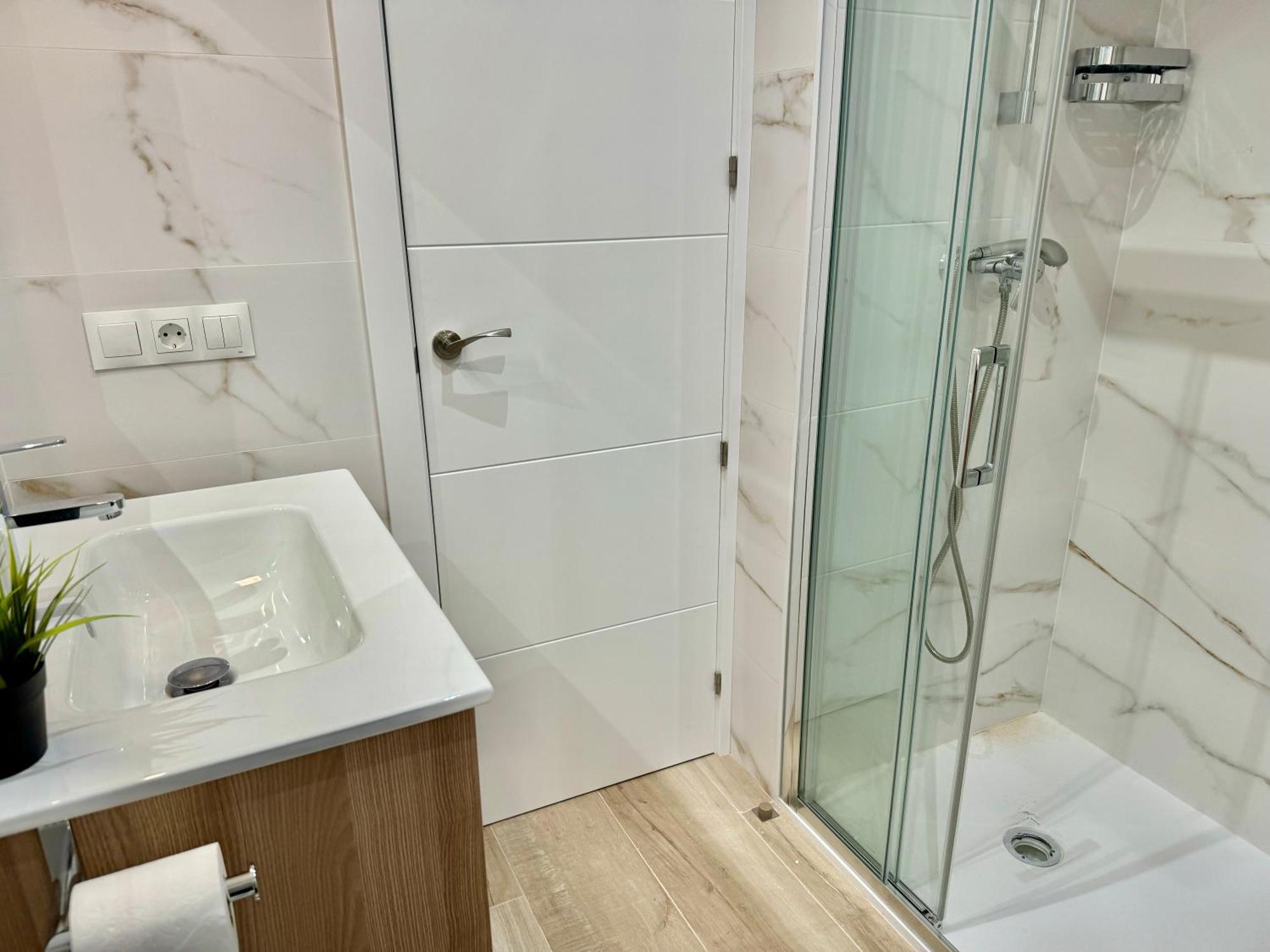 Nueva 29 Apartment เนร์คา ภายนอก รูปภาพ