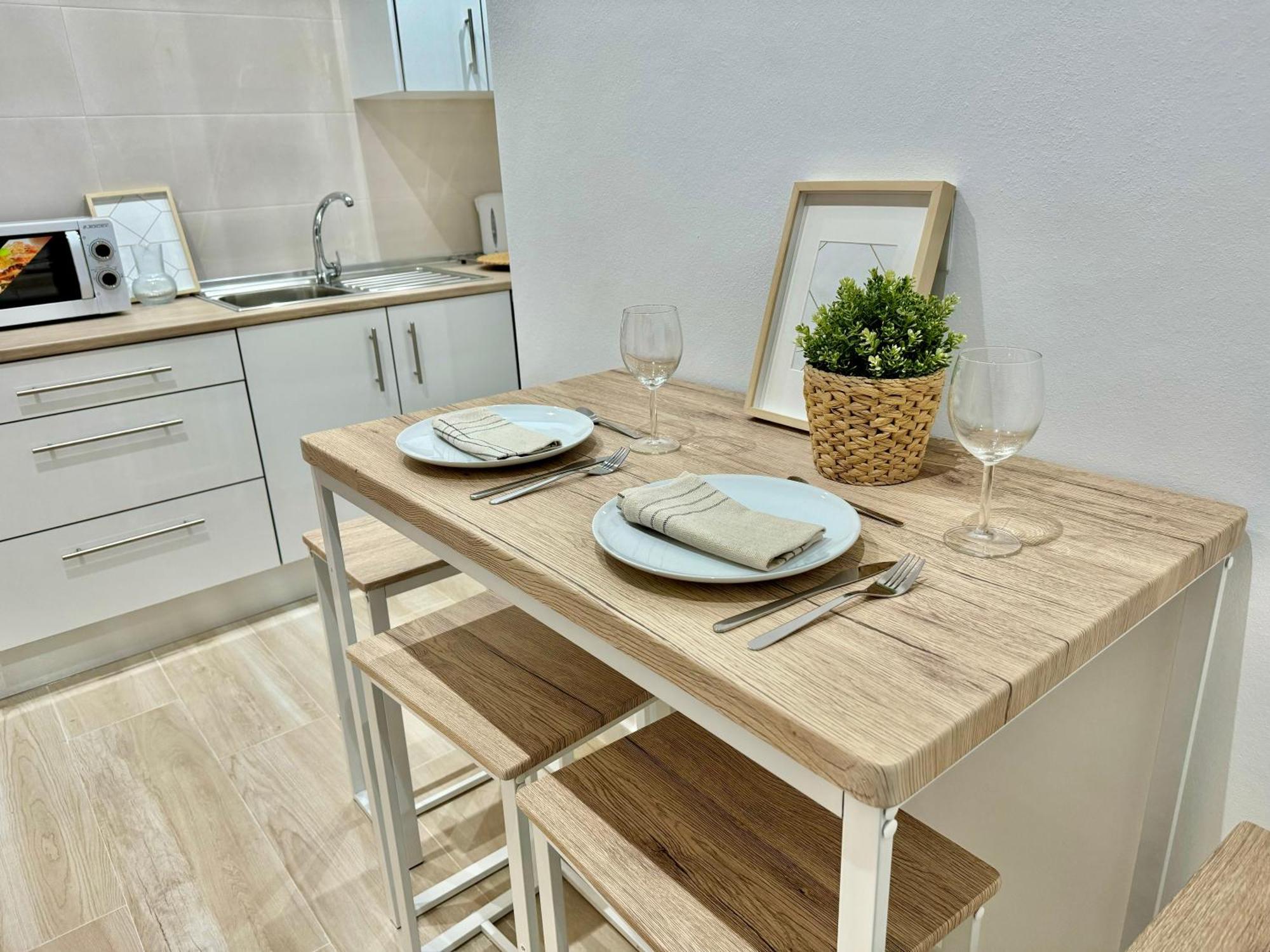 Nueva 29 Apartment เนร์คา ภายนอก รูปภาพ