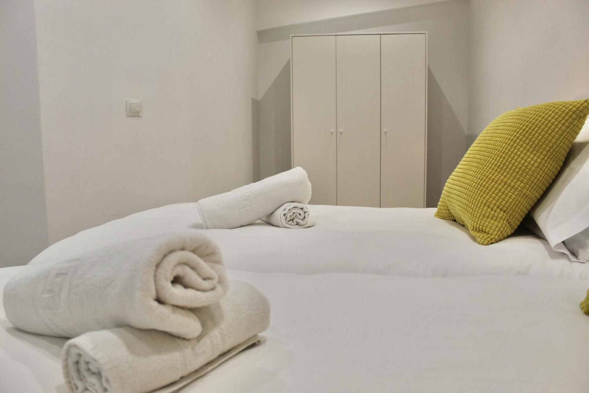 Nueva 29 Apartment เนร์คา ภายนอก รูปภาพ